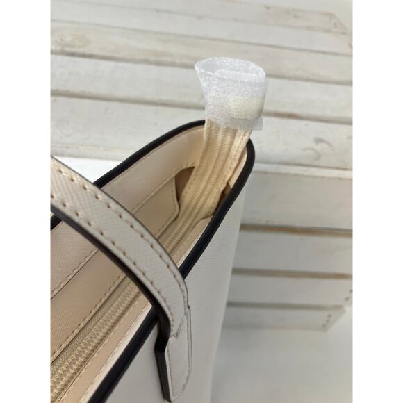 KATE SPADE LRAGE WHITE SAFFINAO LEATHER SHOULDER BAG - Picture 15 of 16